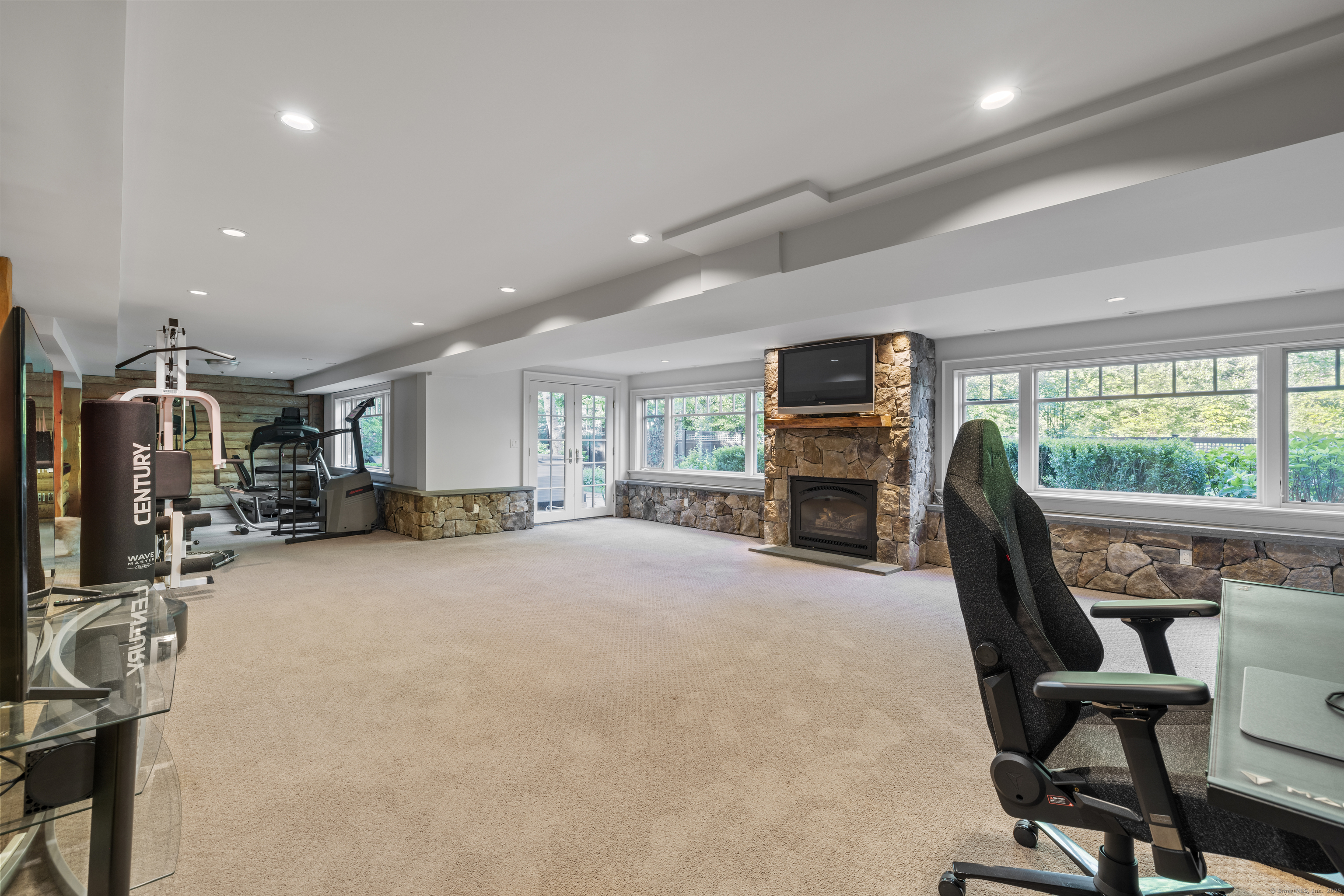 173 Farmingville, Ridgefield, Connecticut 06877