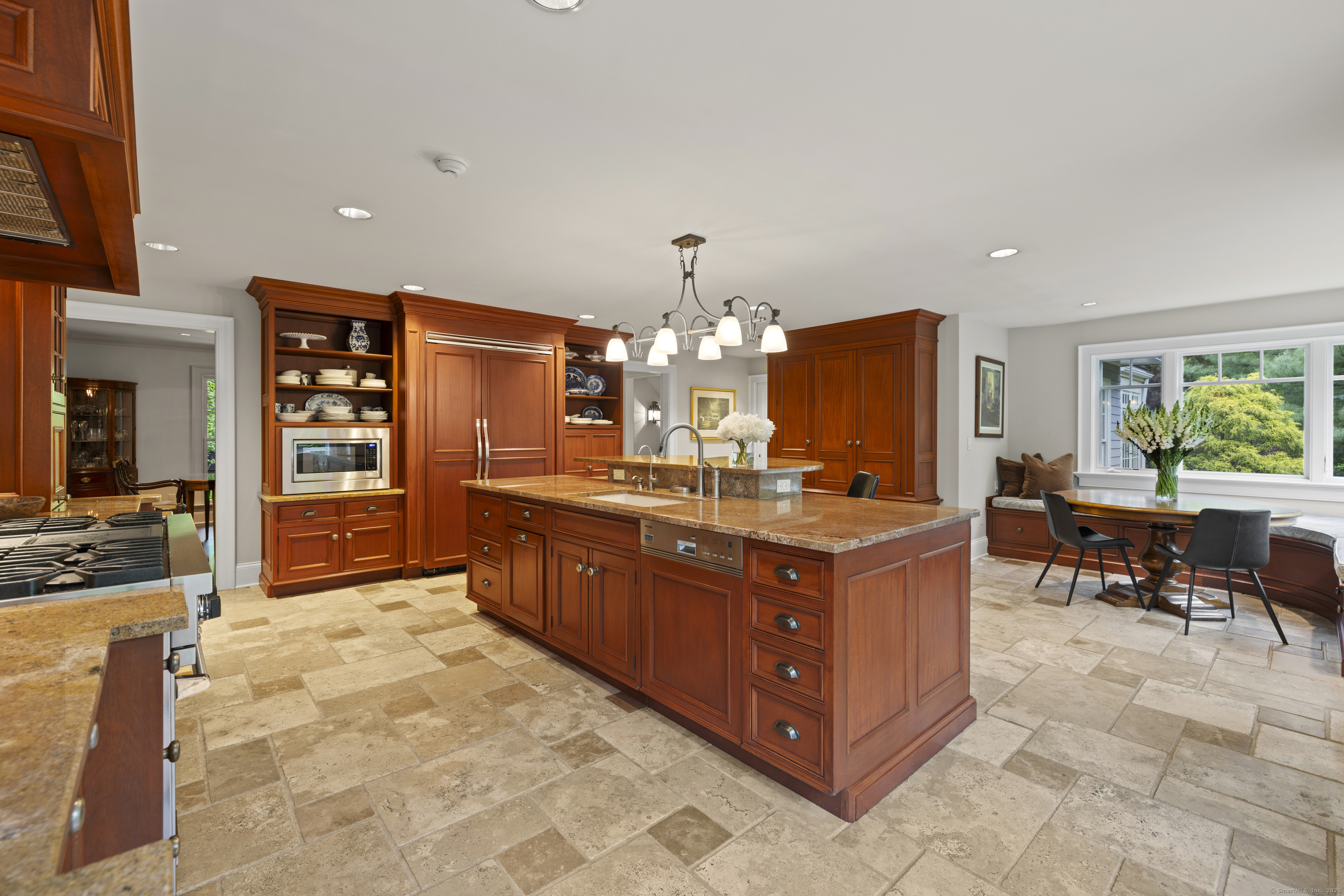 173 Farmingville, Ridgefield, Connecticut 06877