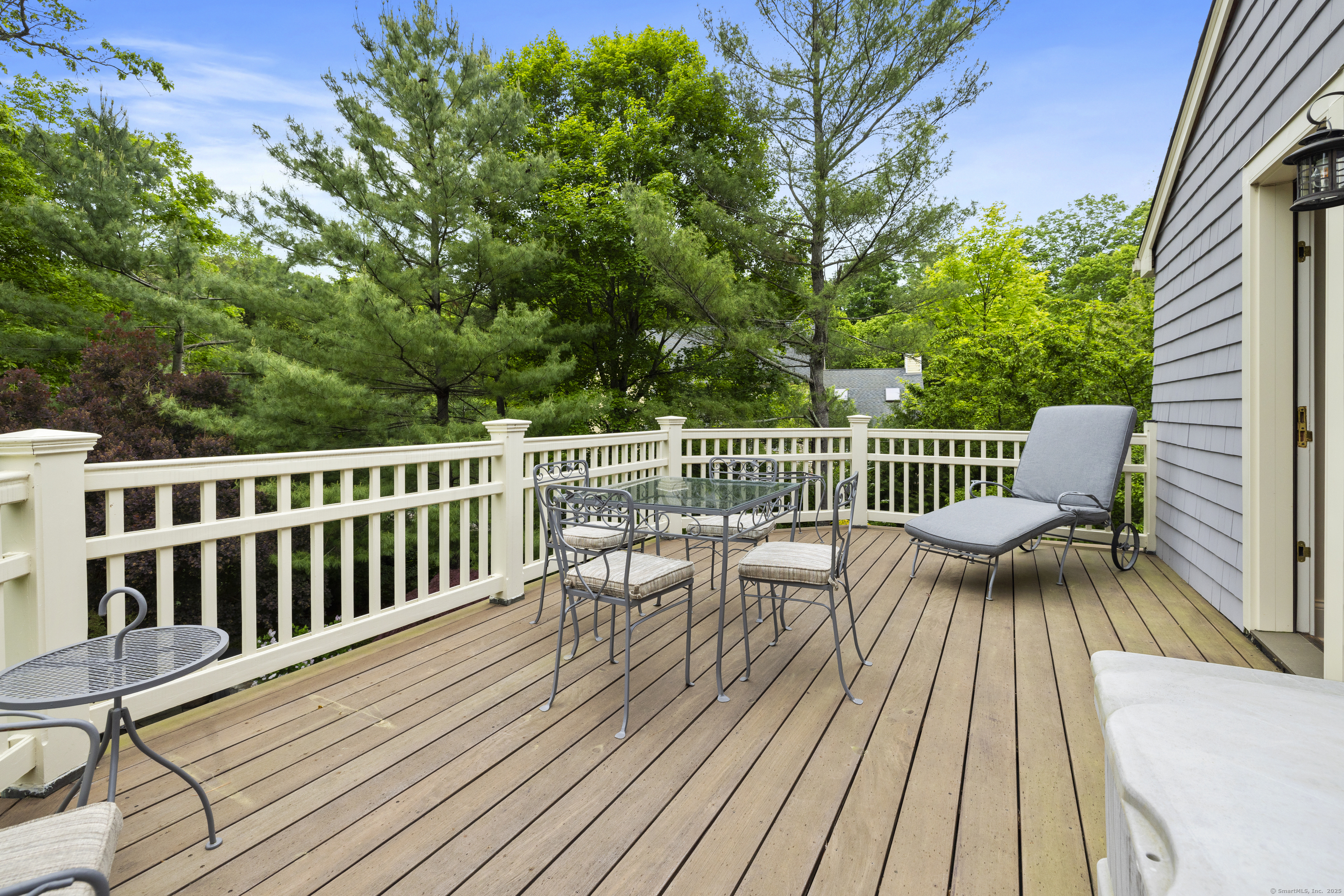 173 Farmingville, Ridgefield, Connecticut 06877