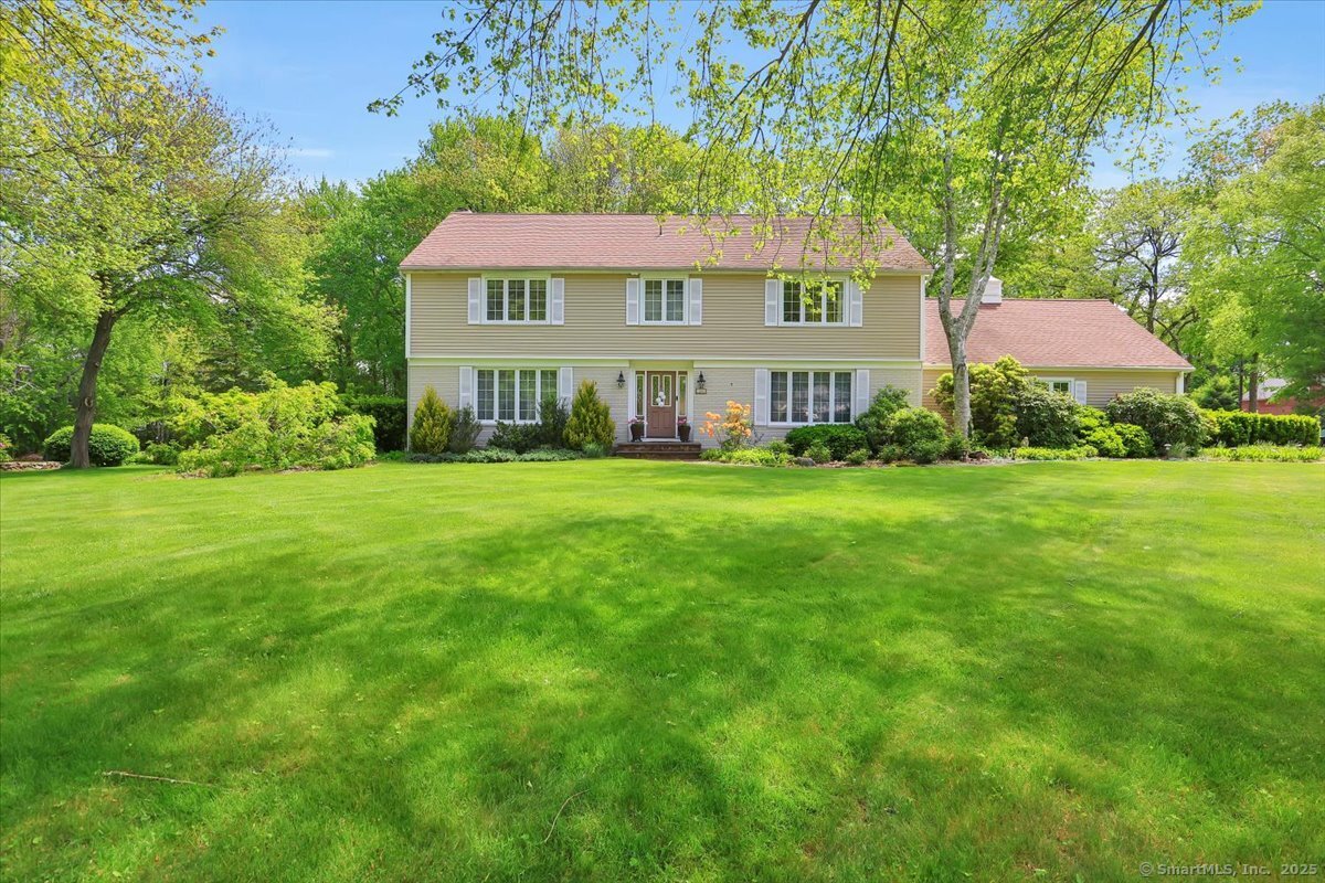 190 Bronson Drive, Middlebury, CT 06762