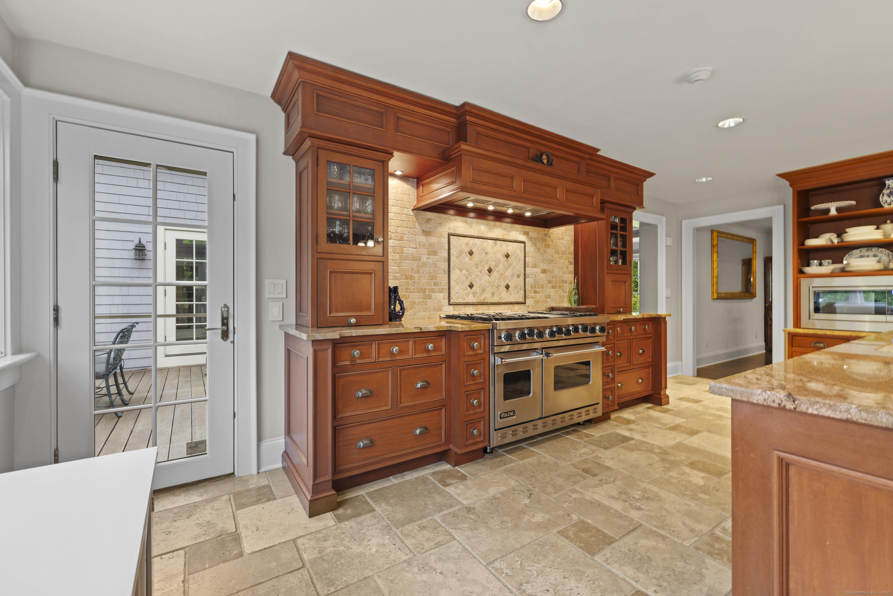 173 Farmingville, Ridgefield, Connecticut 06877