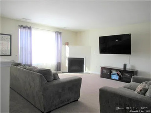 Homes for sale in Suffield, CT | 986 East St S, Suffield, CT 06078 | MLS# 24098461