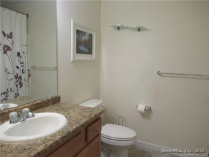 Homes for sale in Suffield, CT | 986 East St S, Suffield, CT 06078 | MLS# 24098461