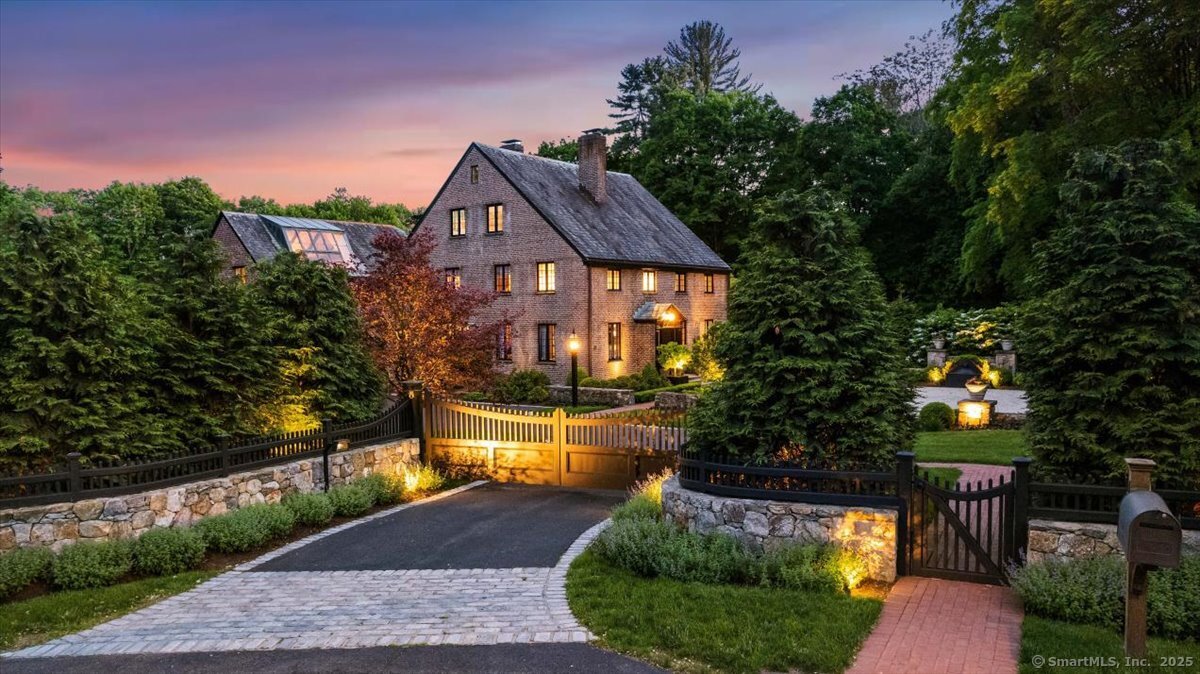 40 Oenoke Ridge New Canaan CT