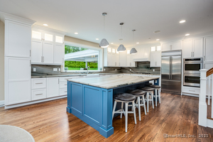 Homes for sale in Waterford, CT | 15A Shore Rd, Waterford, CT 06385 | MLS# 24097218