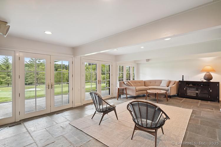 2 Aspetuck Hill, Weston, Connecticut 06883