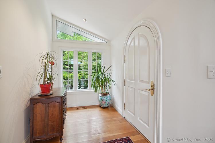 2 Aspetuck Hill, Weston, Connecticut 06883