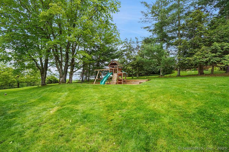 2 Aspetuck Hill, Weston, Connecticut 06883