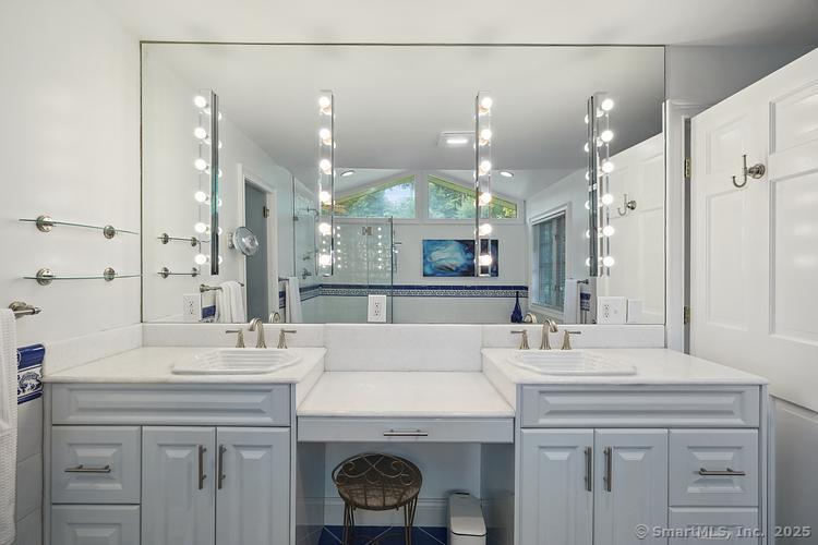 2 Aspetuck Hill, Weston, Connecticut 06883