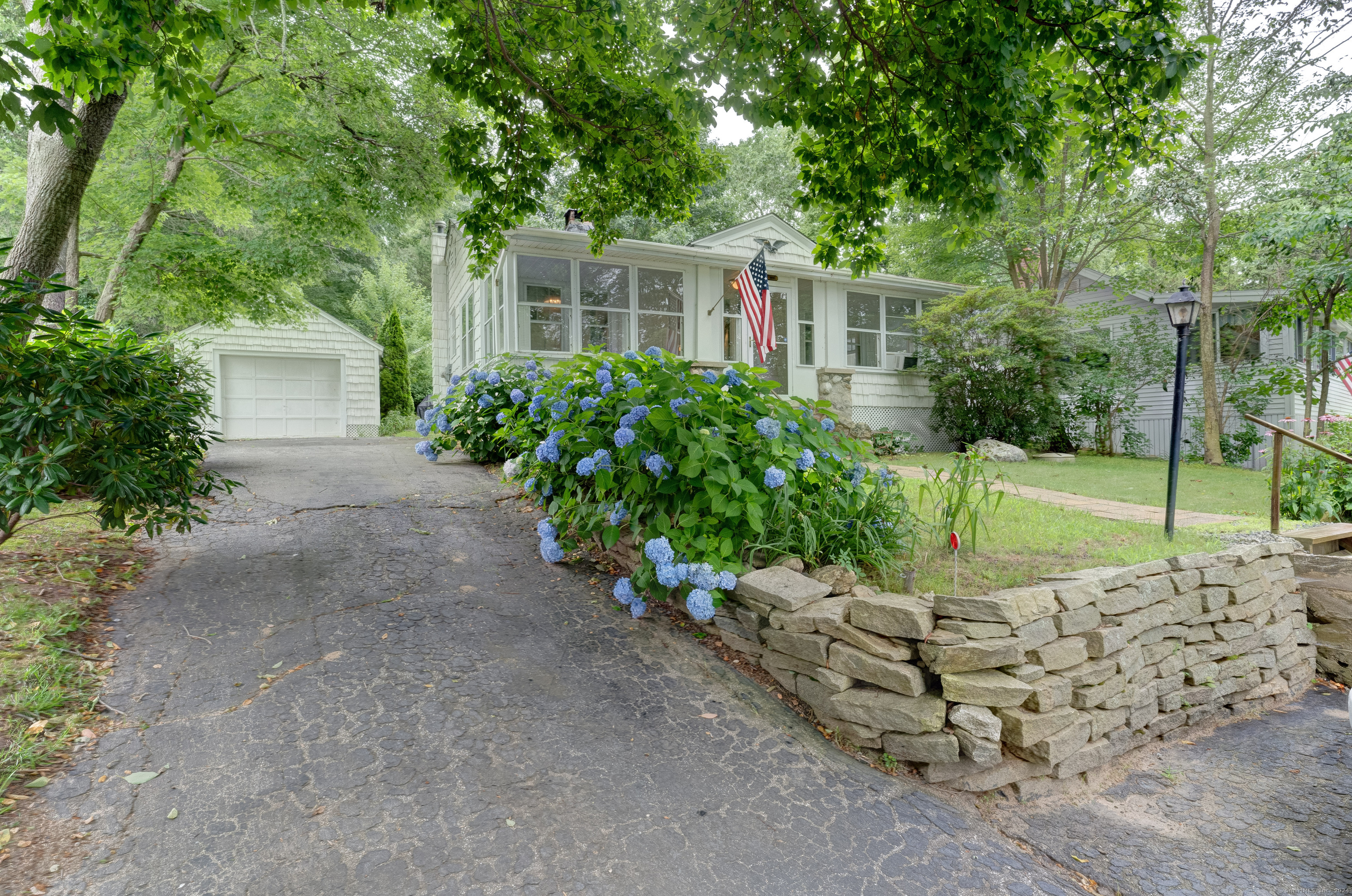 285 Deepwood Drive Lebanon CT