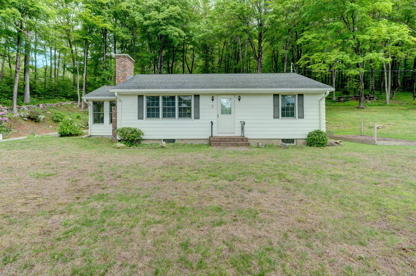 7 Parker Road Willington CT