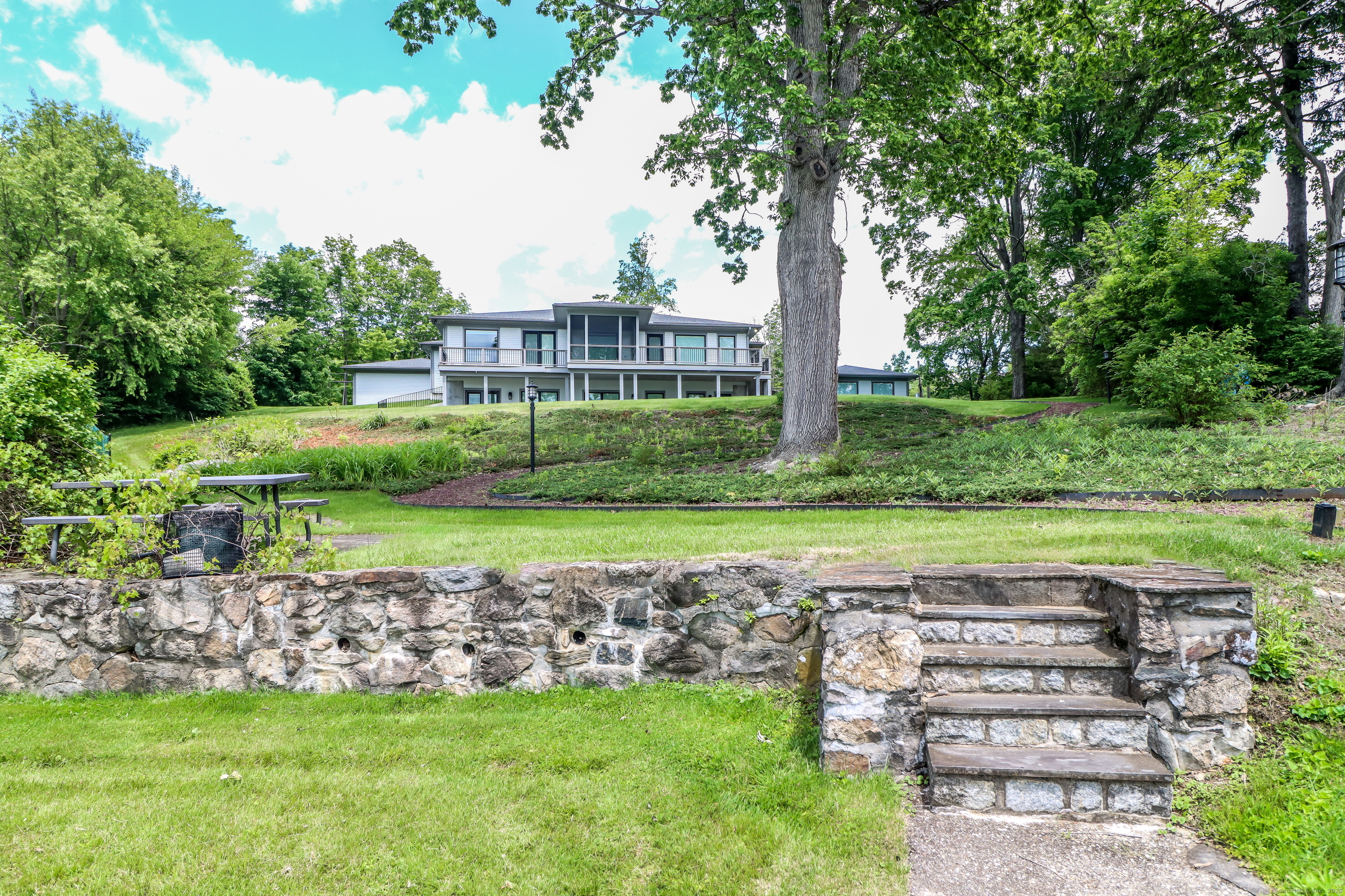 13 Kellogg, Brookfield, Connecticut 06804