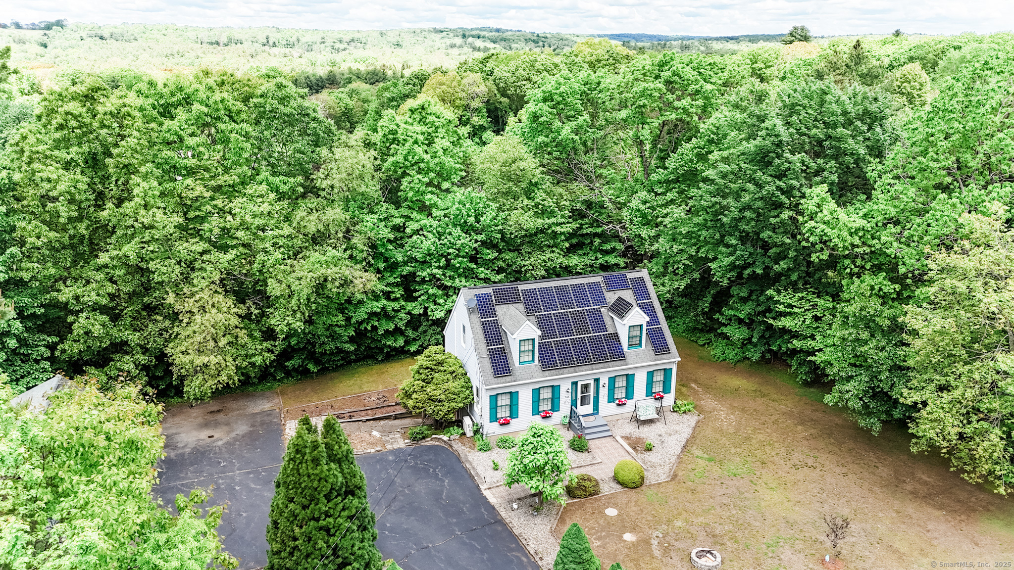 523 Wauregan Road Killingly CT