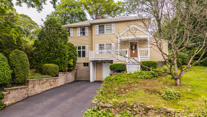 8 Caroline Street