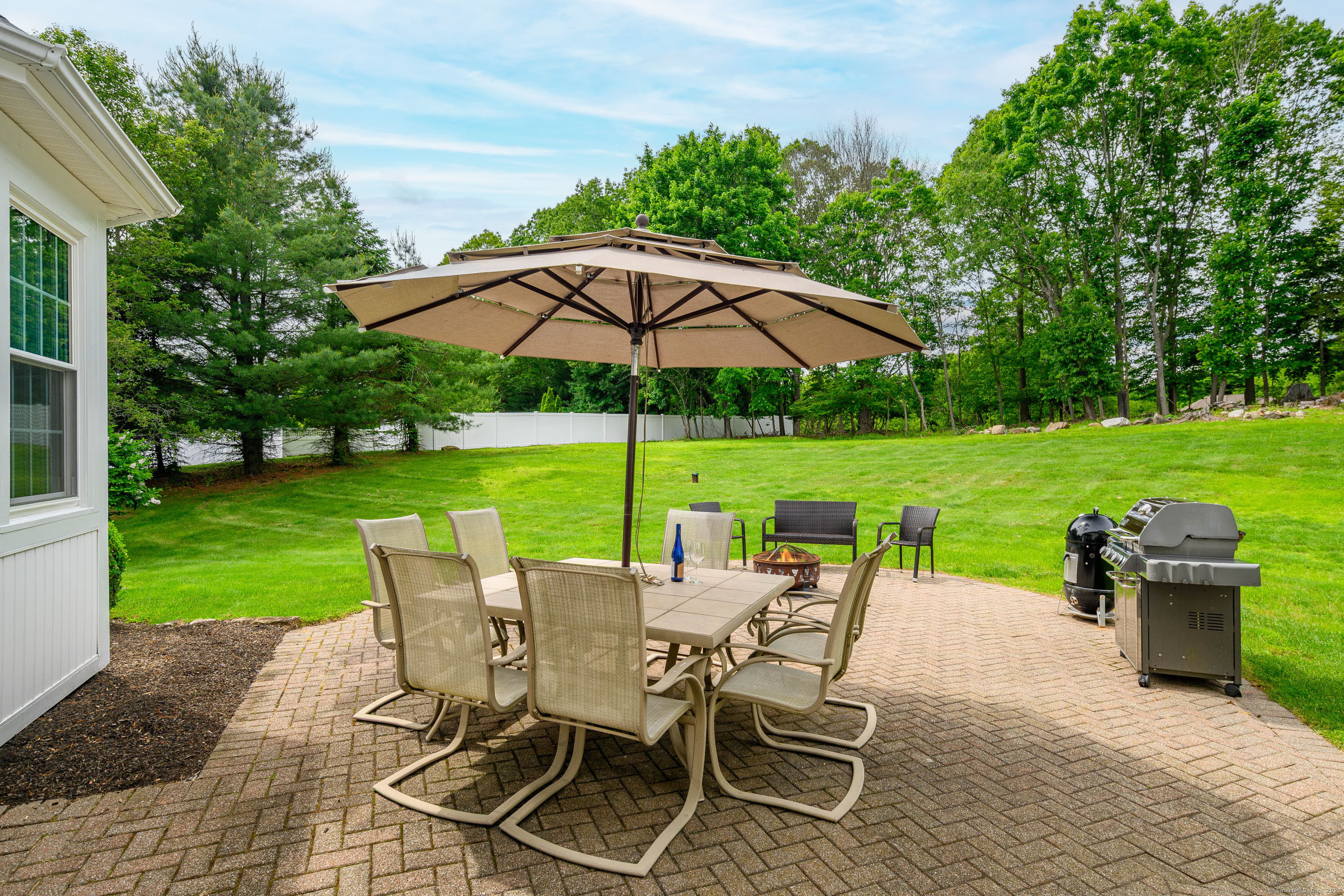 4 Shoreview, Danbury, Connecticut 06811