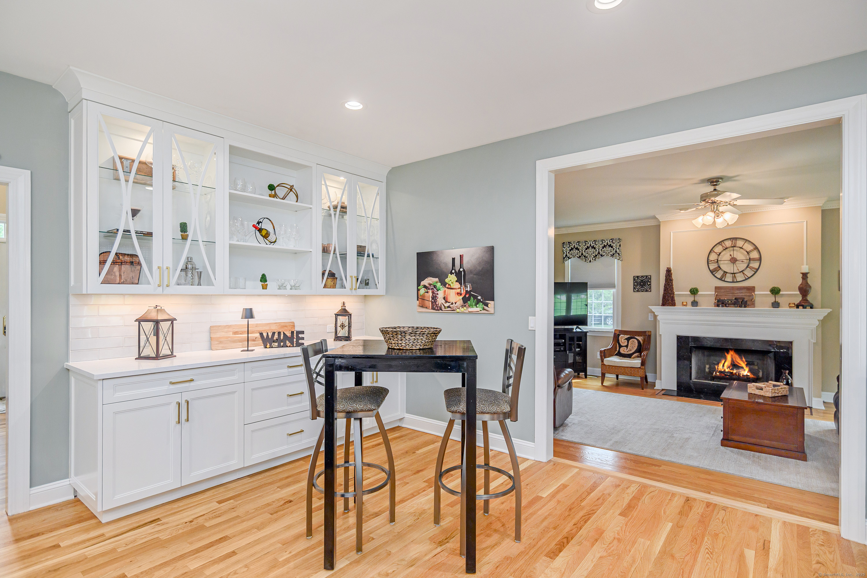 4 Shoreview, Danbury, Connecticut 06811