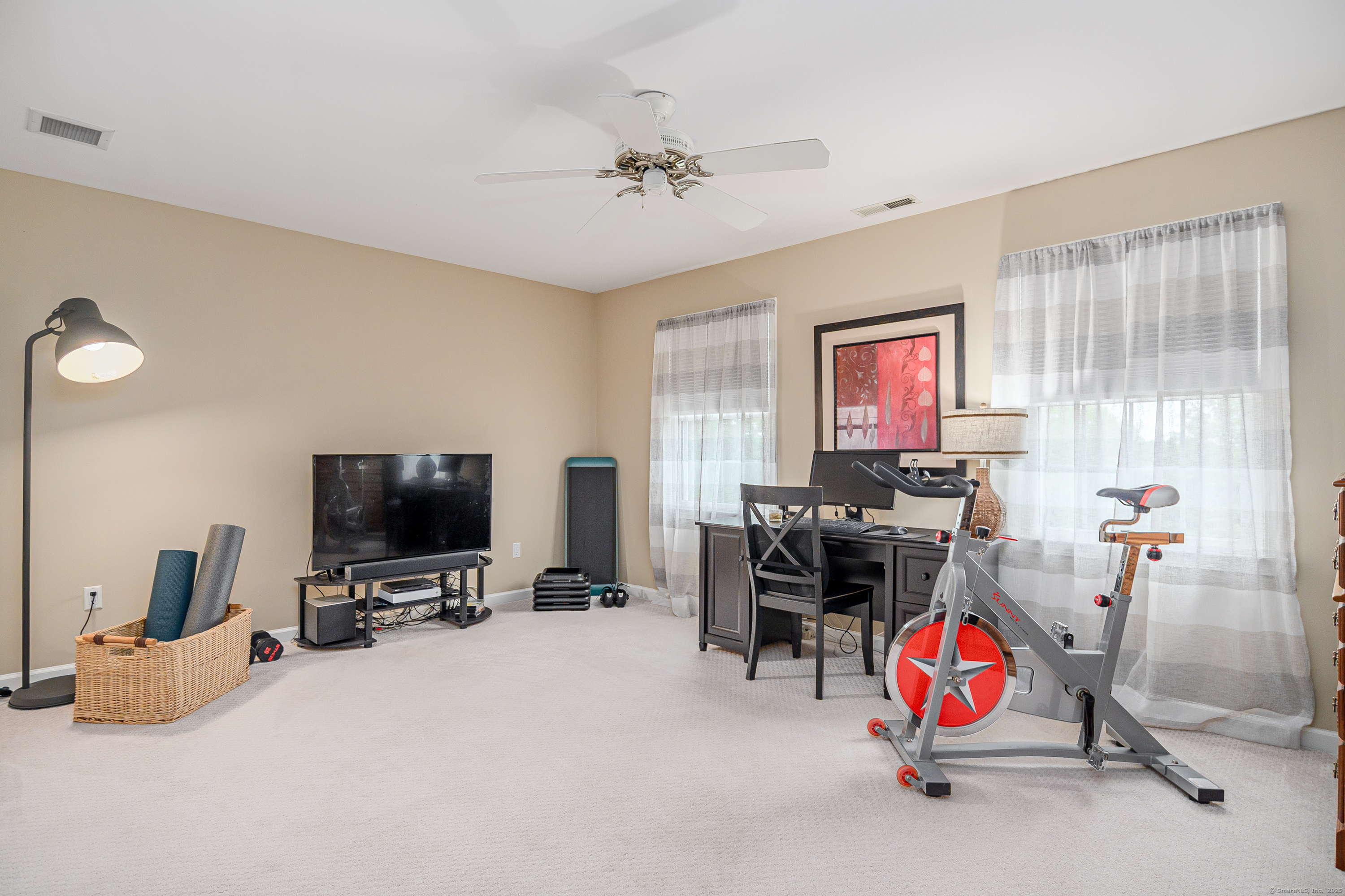 4 Shoreview, Danbury, Connecticut 06811