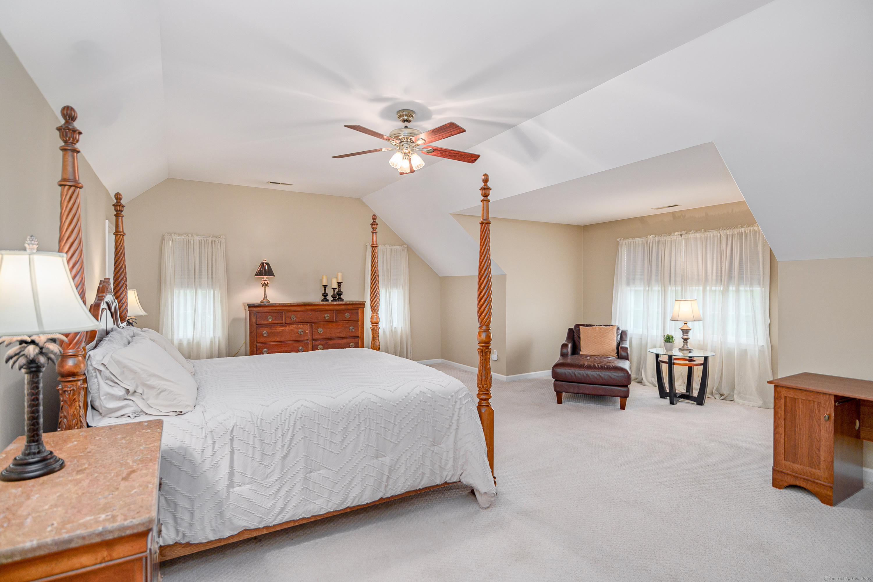 4 Shoreview, Danbury, Connecticut 06811