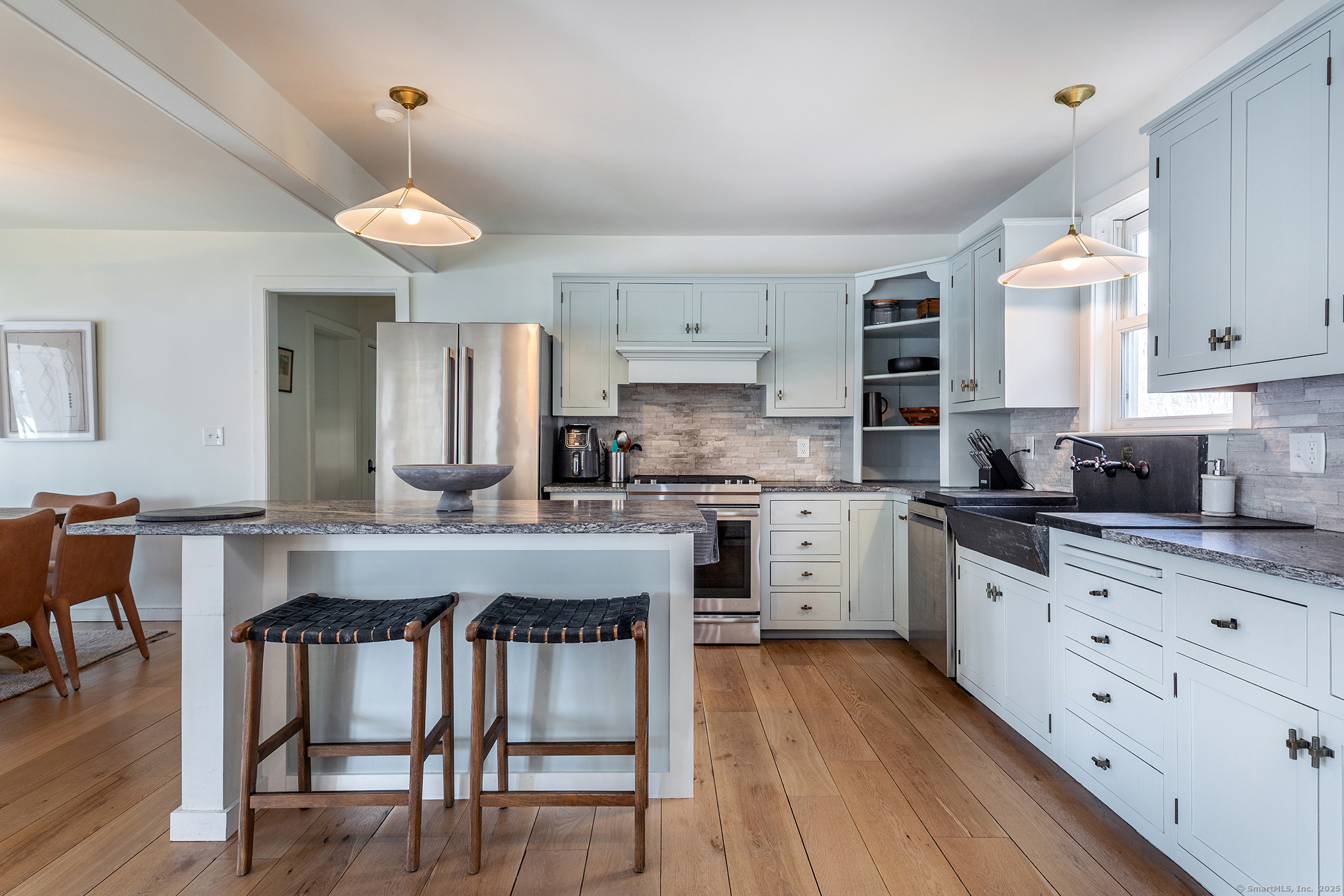 56 Mount Tom, Morris, Connecticut 06763