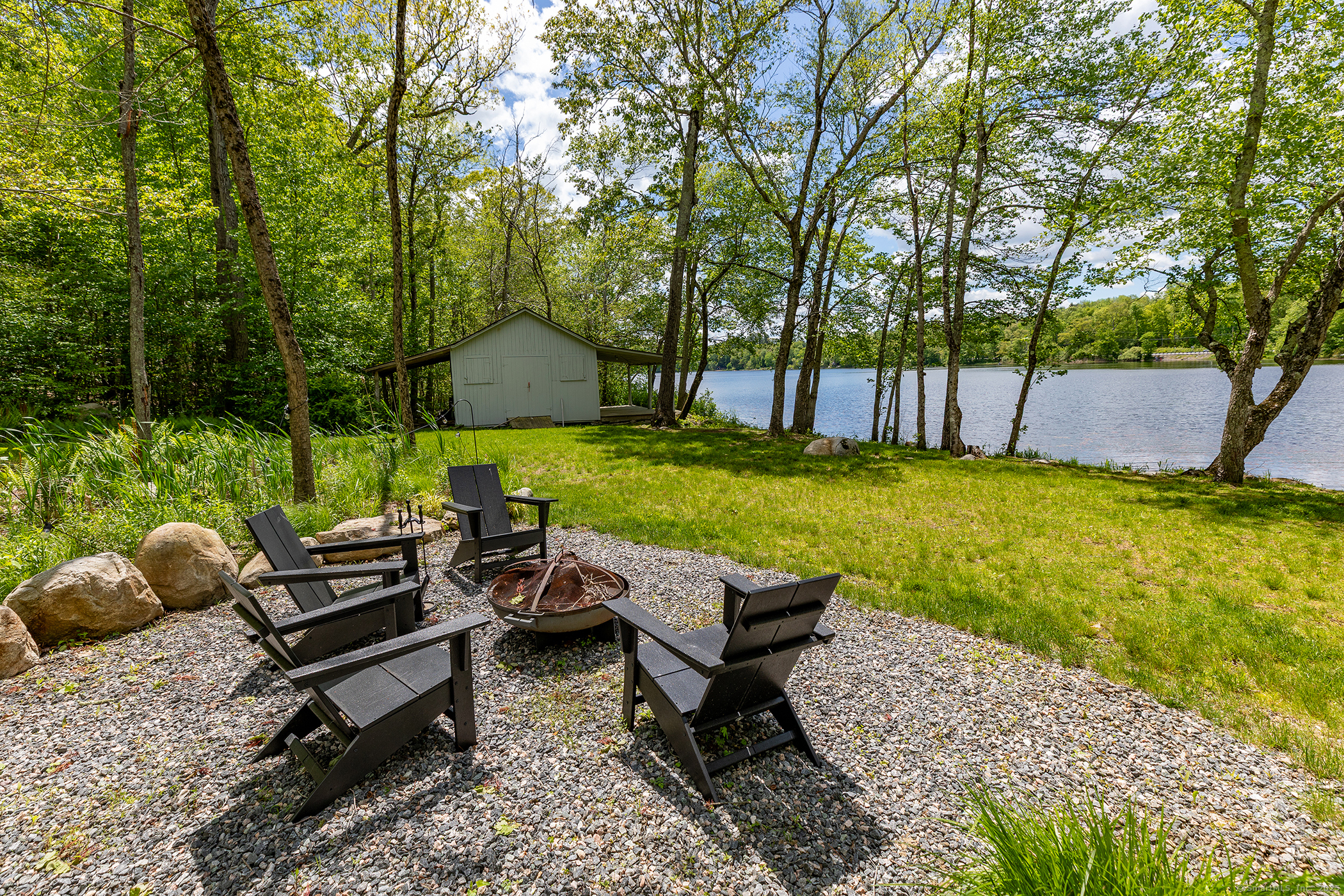 56 Mount Tom, Morris, Connecticut 06763