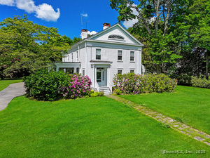 587 Carter Street