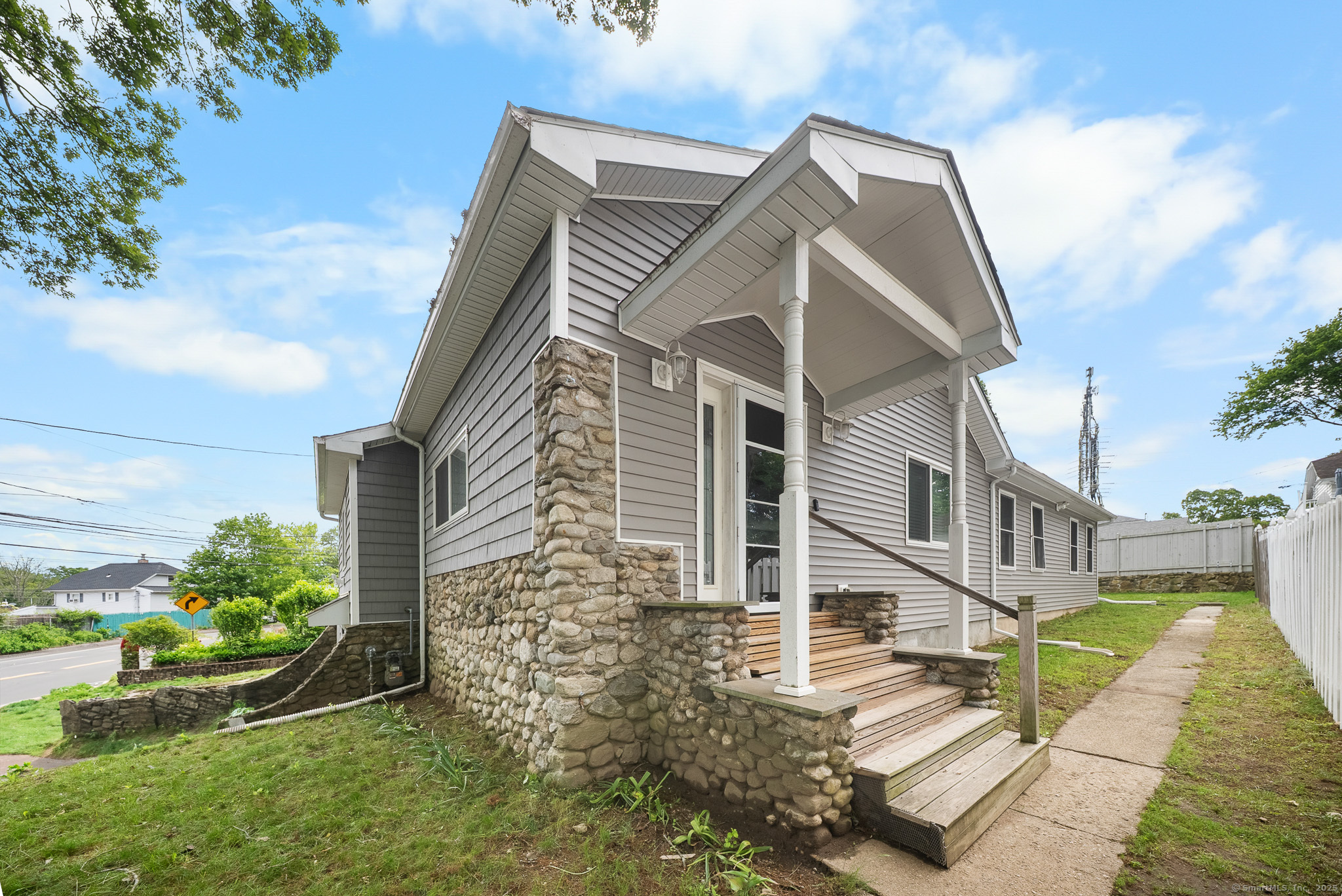 27 Ponus, Norwalk, Connecticut 06850