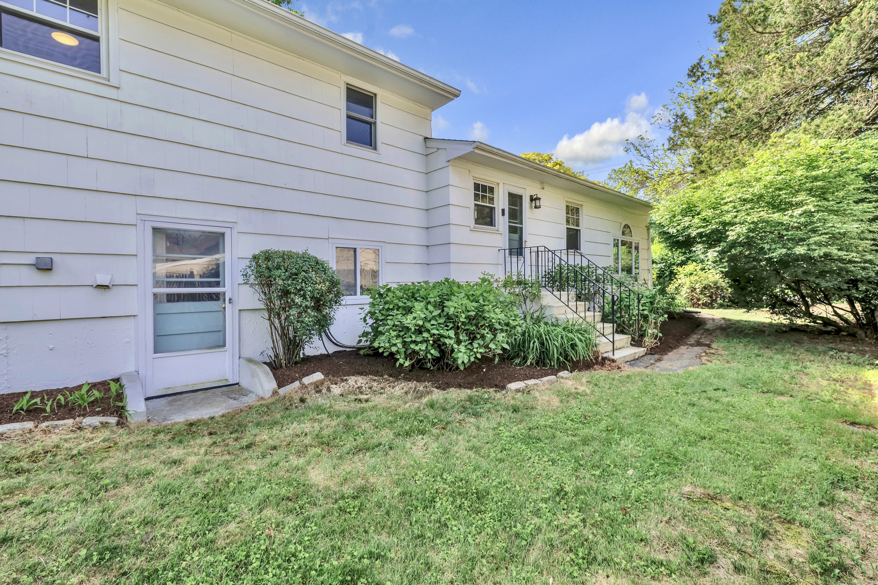 12 Sugar Plum, Fairfield, Connecticut 06824