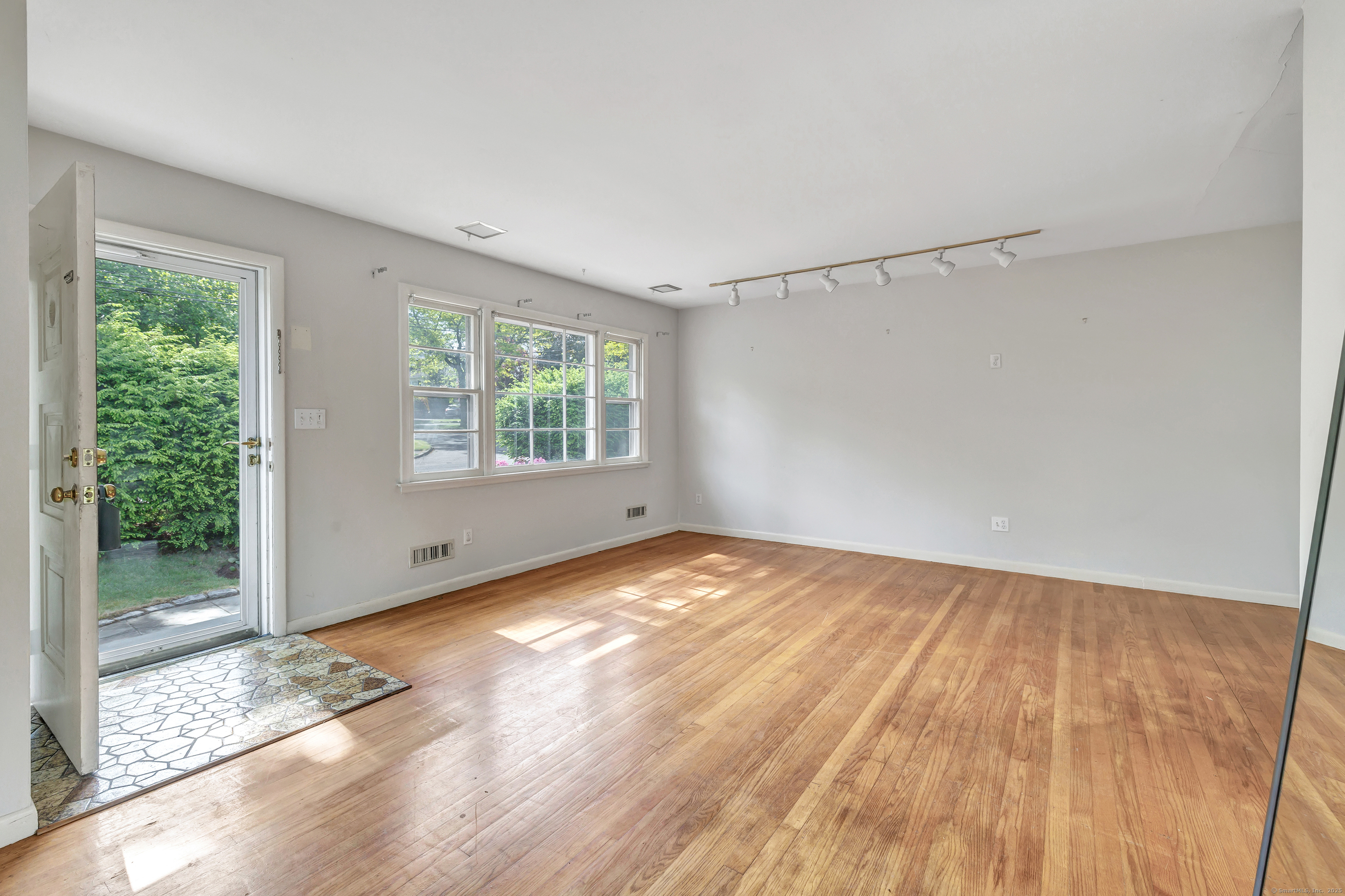 12 Sugar Plum, Fairfield, Connecticut 06824