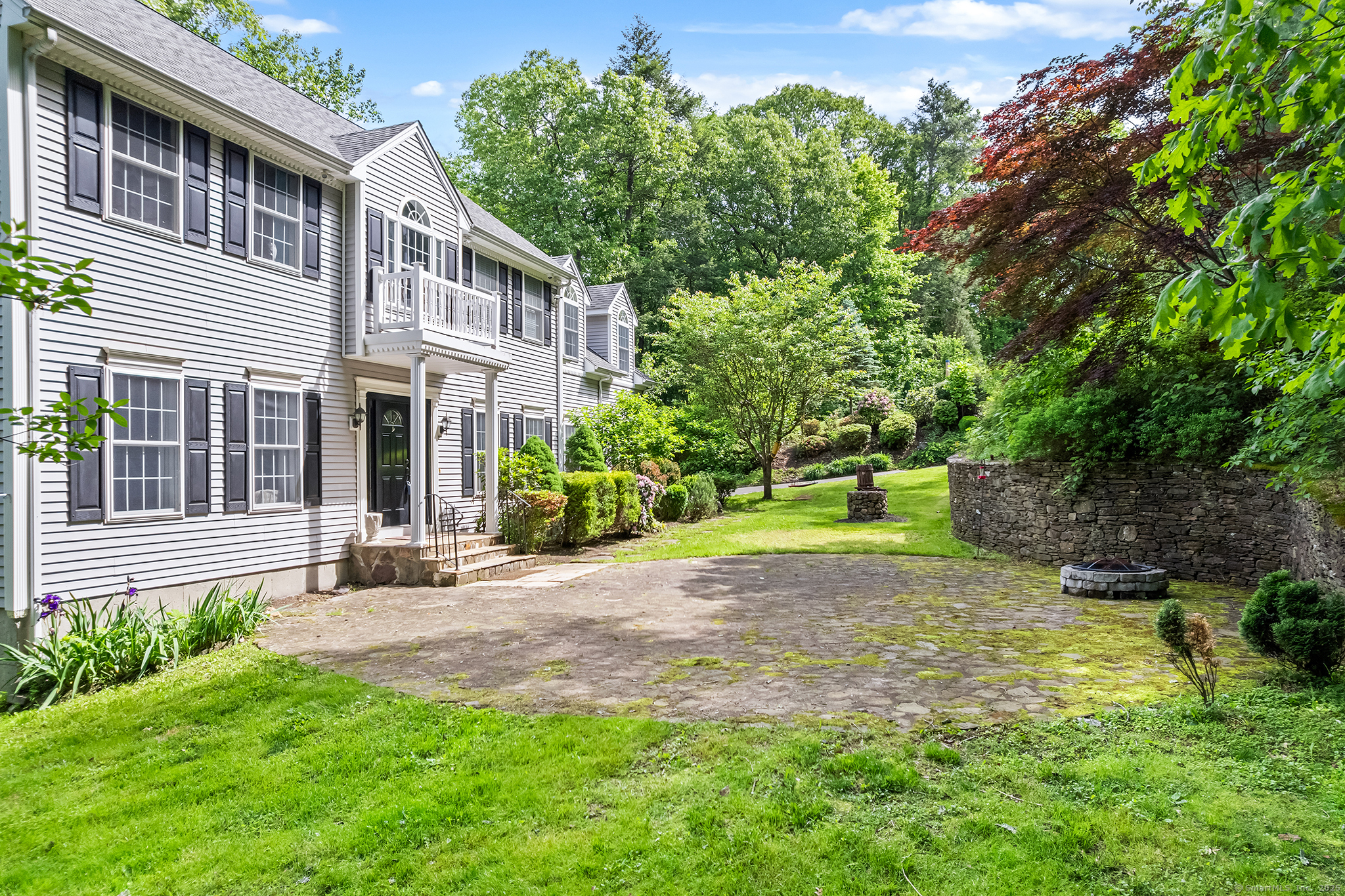 44 Oakmont, Monroe, Connecticut 06468