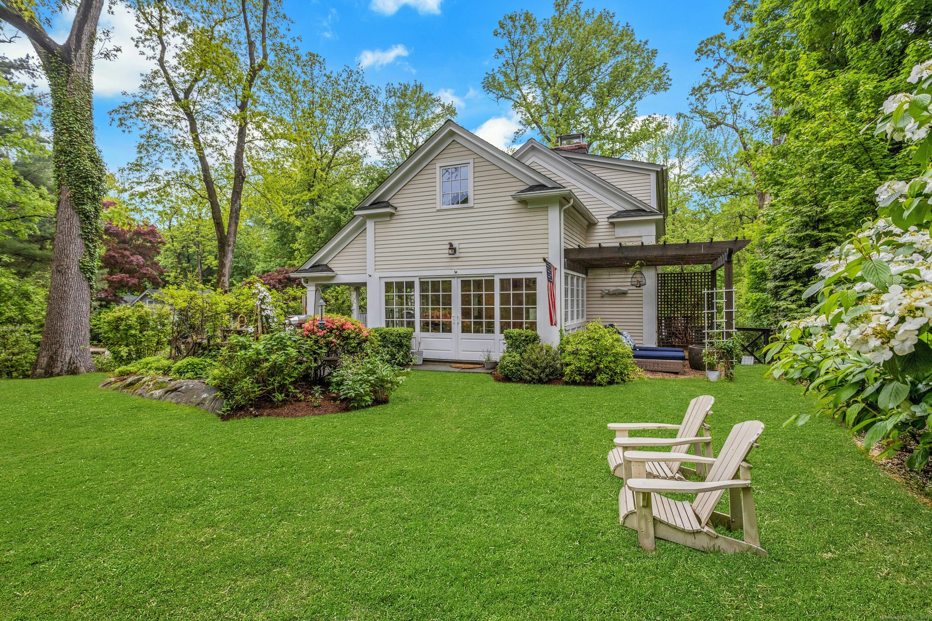 11 Cedar Gate, Darien, Connecticut 06820