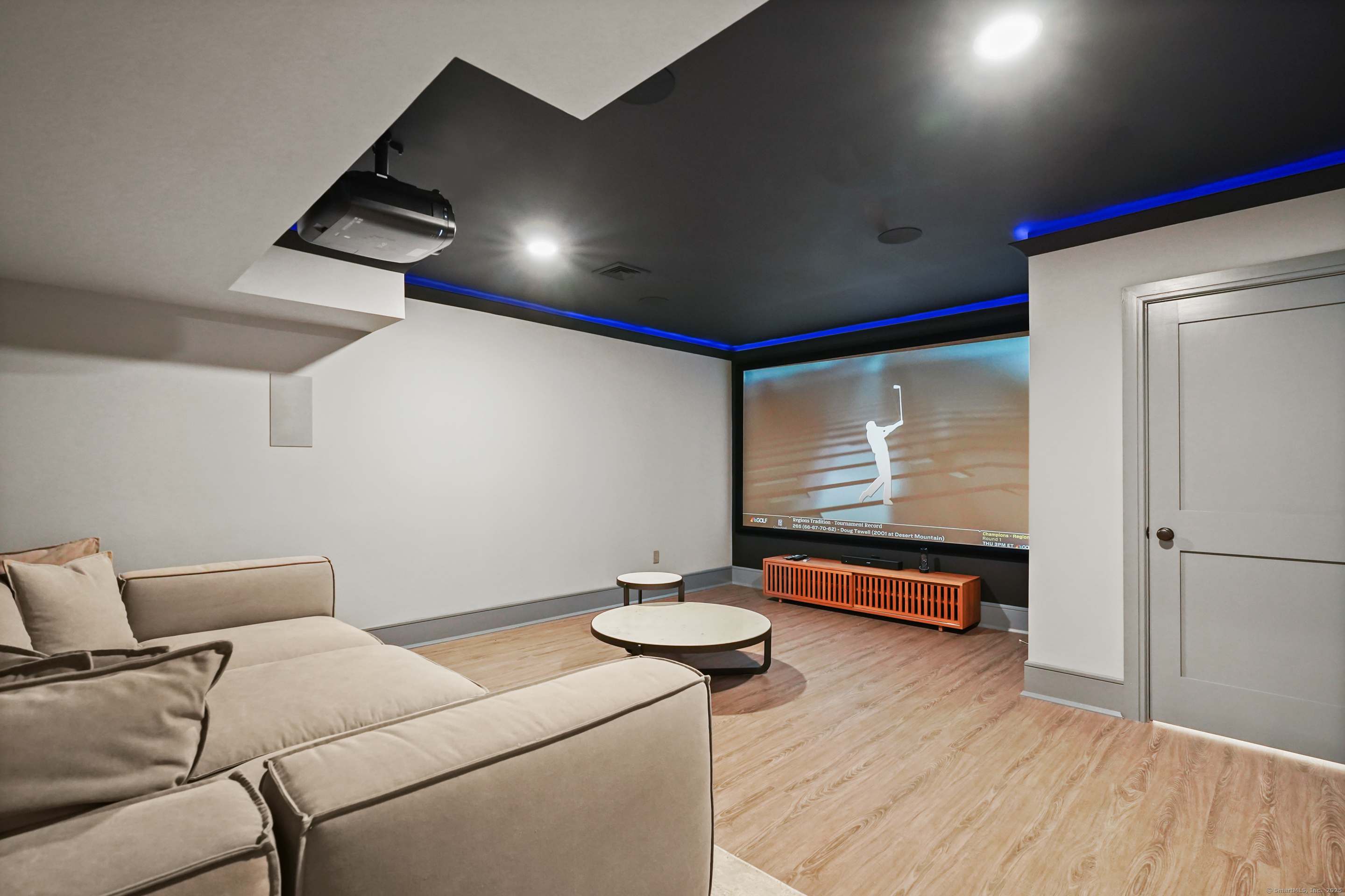 427 Taconic, Greenwich, Connecticut 06831