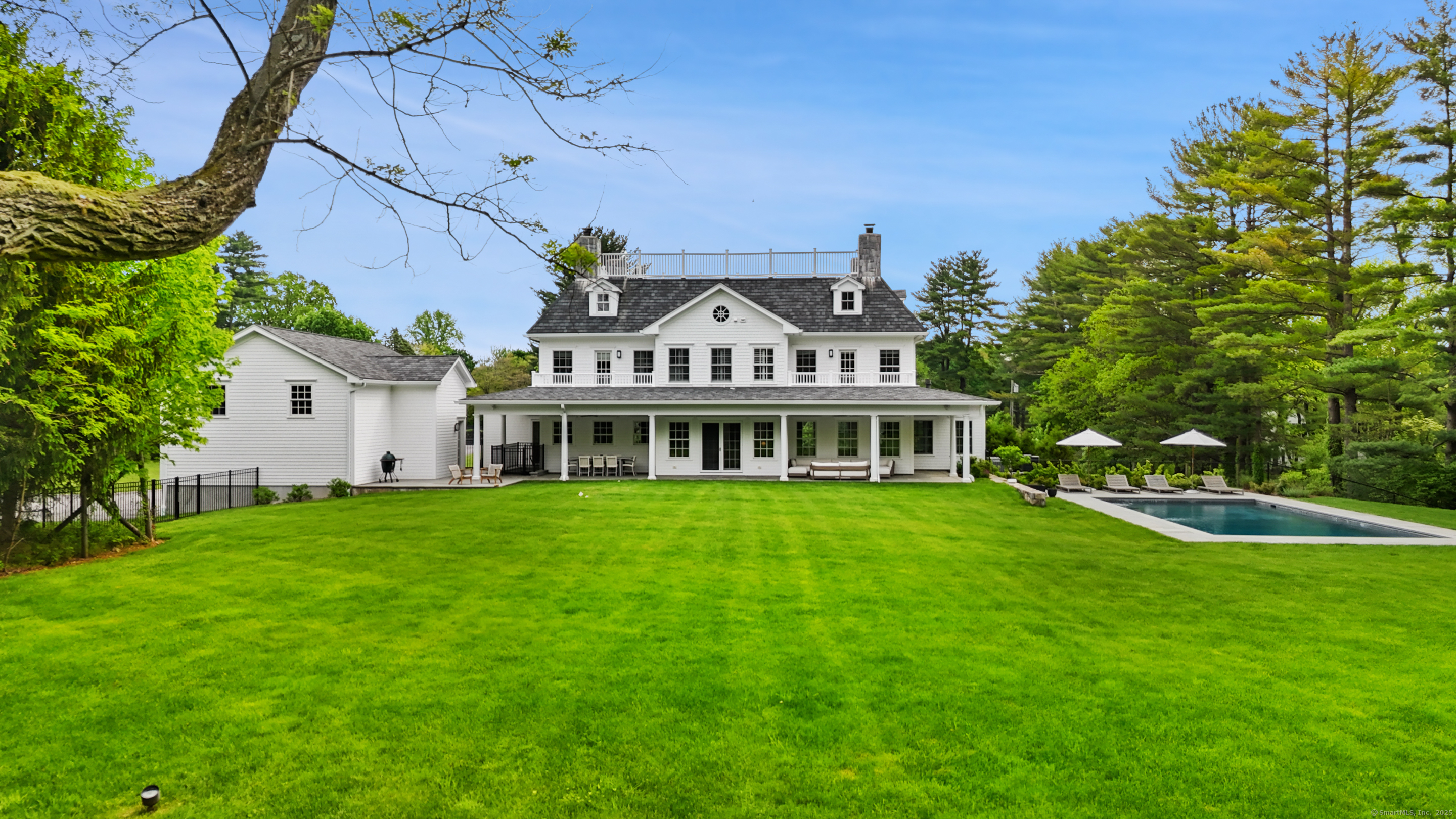 427 Taconic, Greenwich, Connecticut 06831