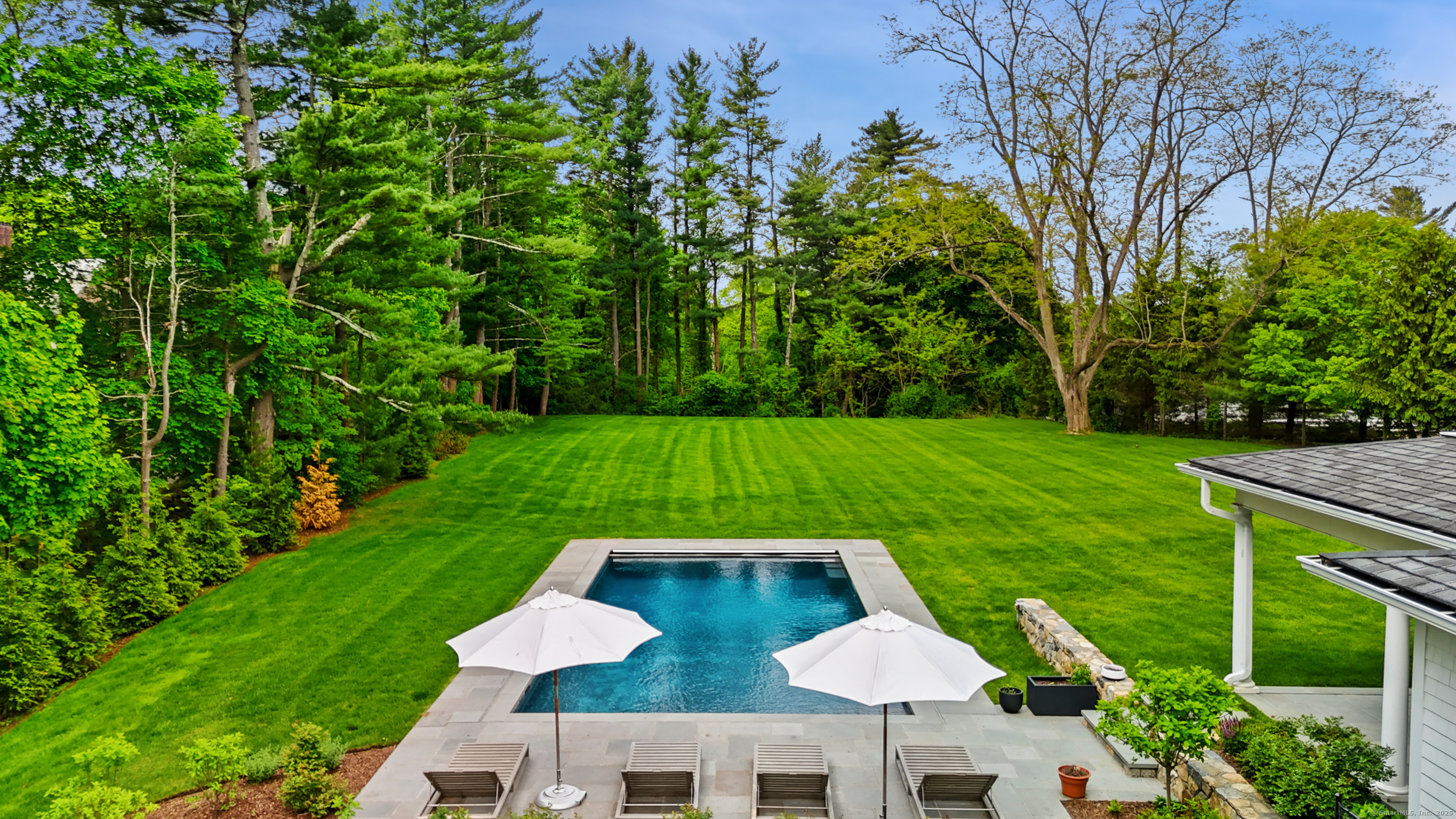 427 Taconic, Greenwich, Connecticut 06831