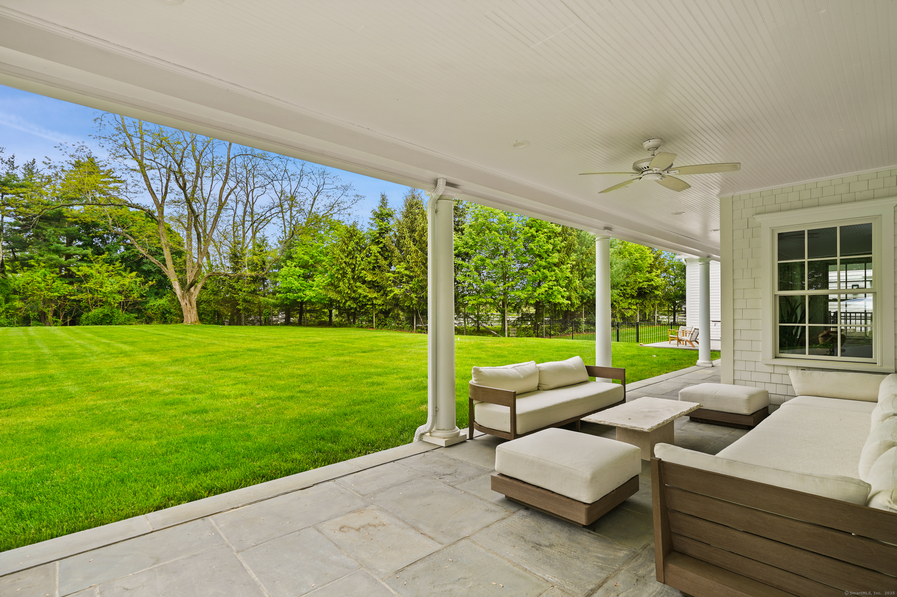 427 Taconic, Greenwich, Connecticut 06831