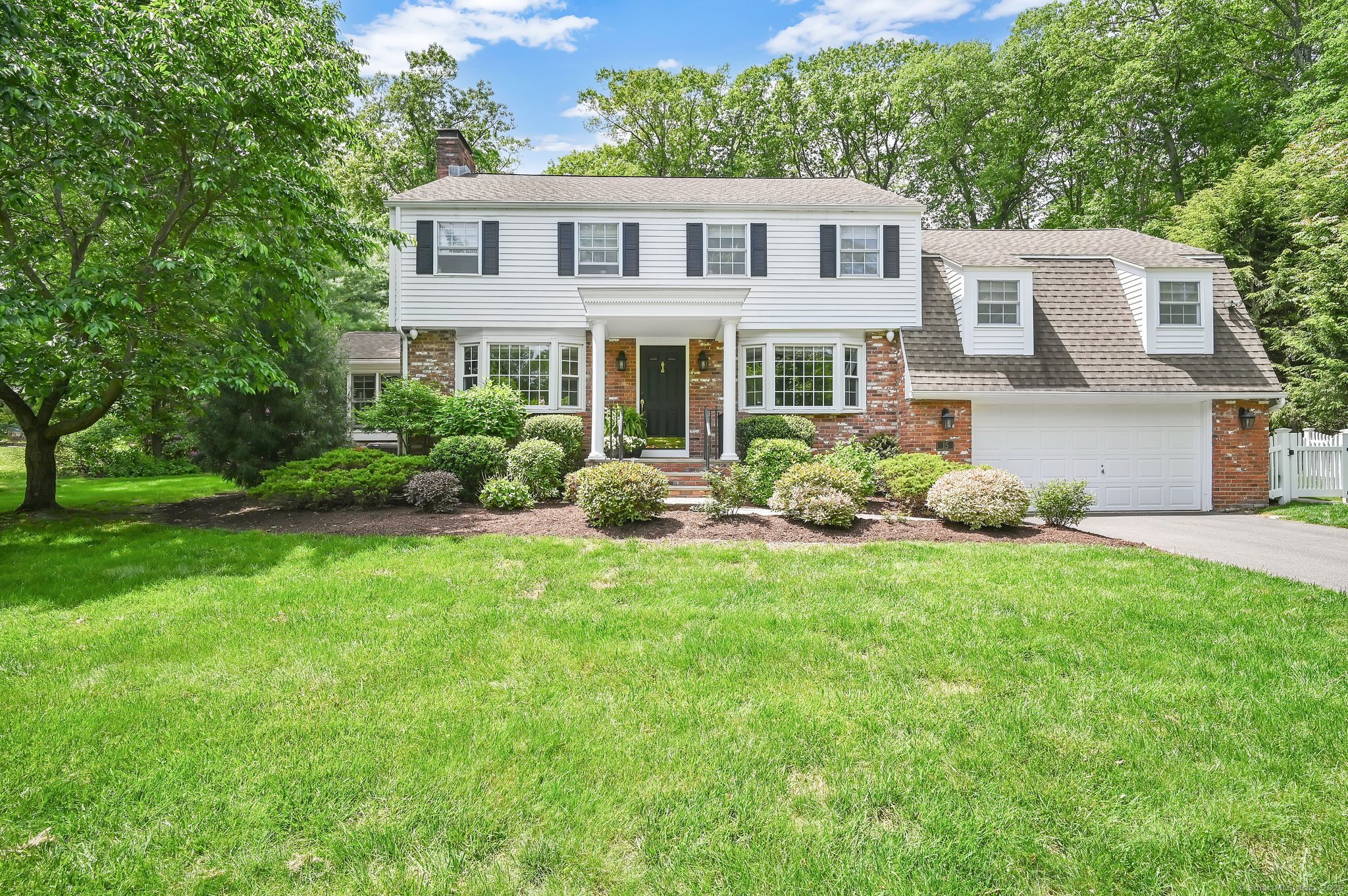 15 Stony Corners Avon CT