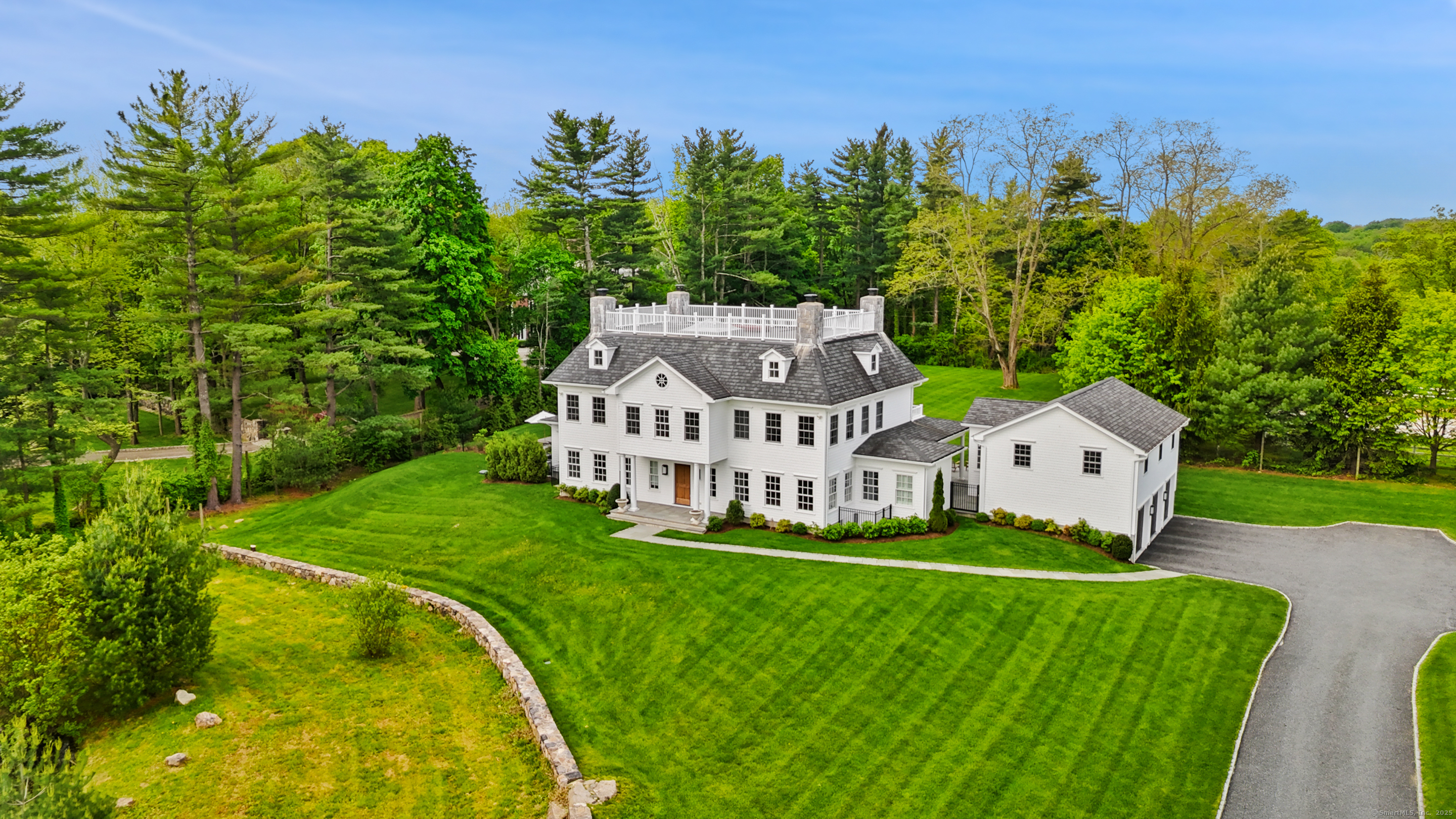 427 Taconic, Greenwich, Connecticut 06831