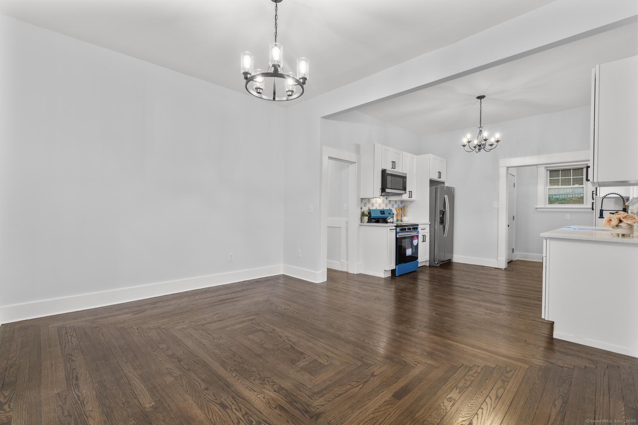 452 New Haven, Derby, Connecticut 06418