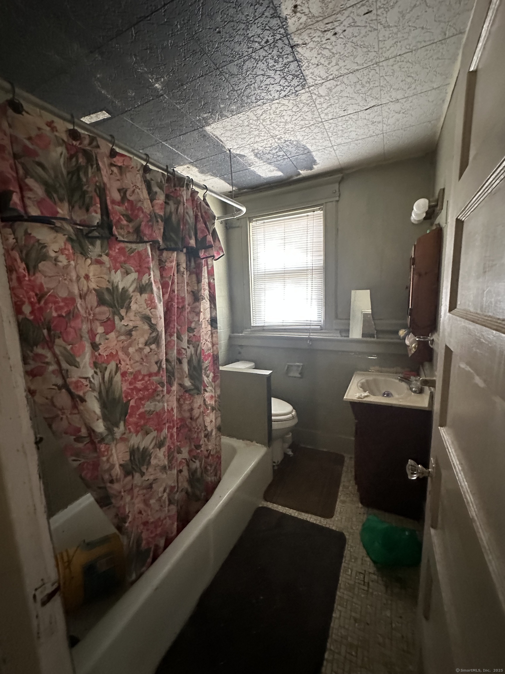 206 Remington, Bridgeport, Connecticut 06610