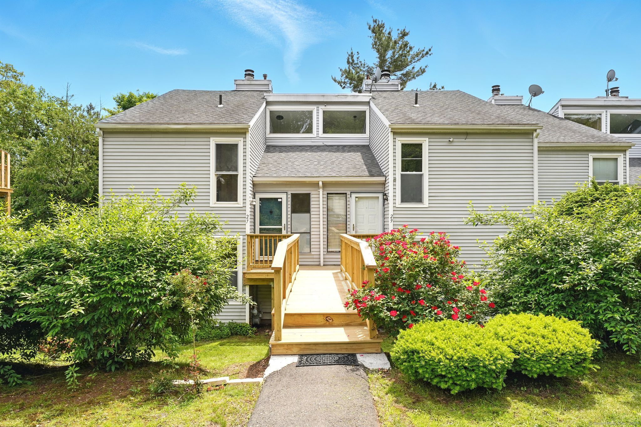 27 Pheasant Run Cromwell CT