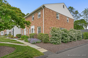 101 Heritage Hill Road, Unit 101