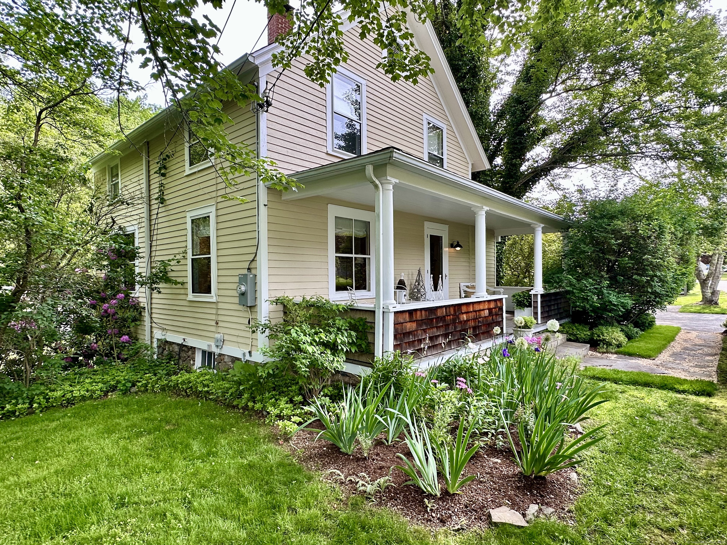137 Main Street Chester CT