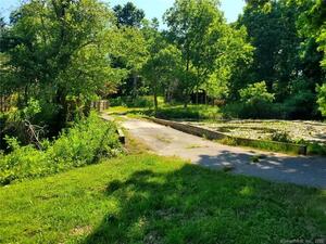 Homes for sale in Madison, CT | 728 Durham Rd, Madison, CT 06443 | MLS# 24100050