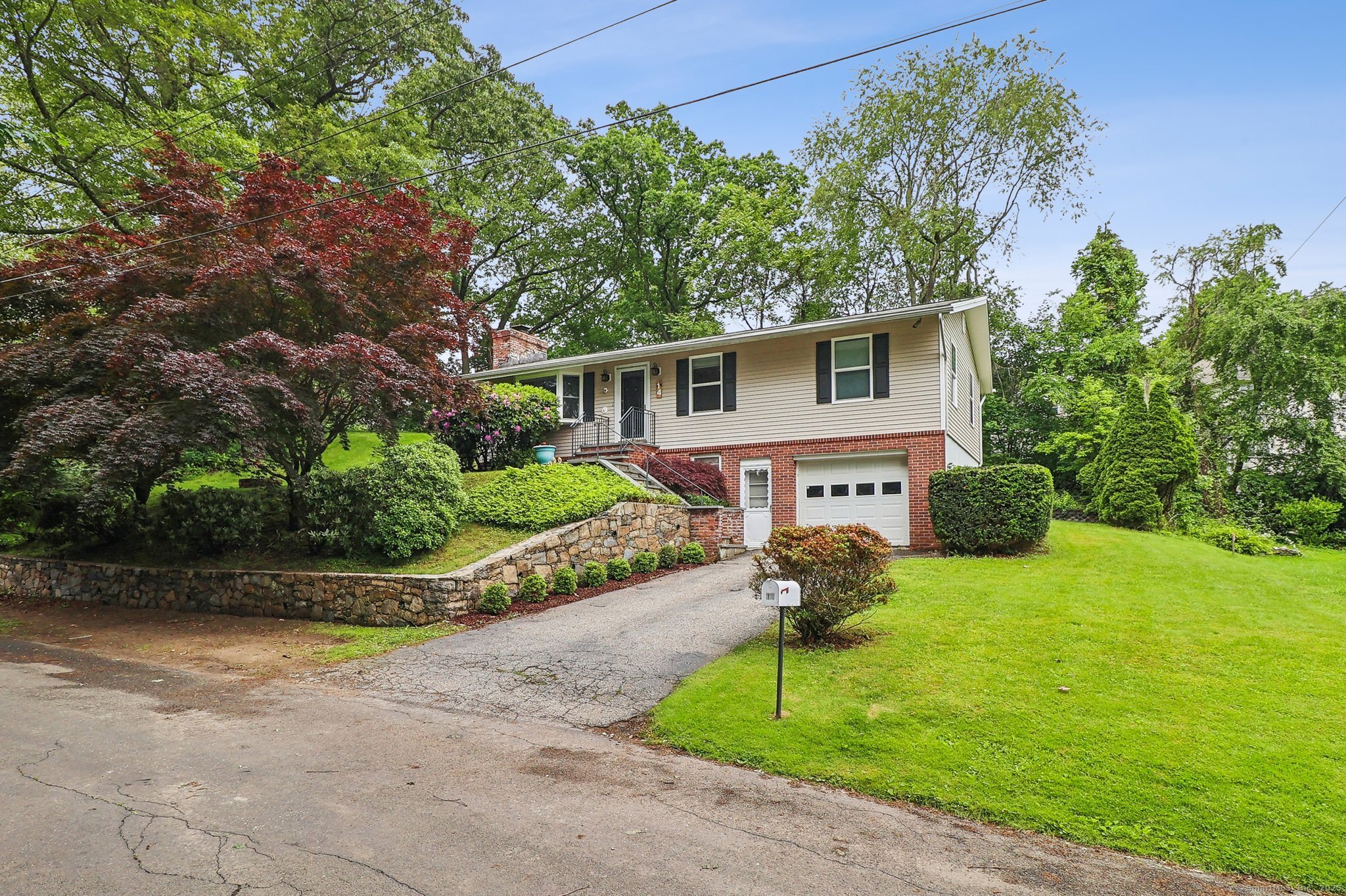 14 Knollwood Terrace Shelton CT