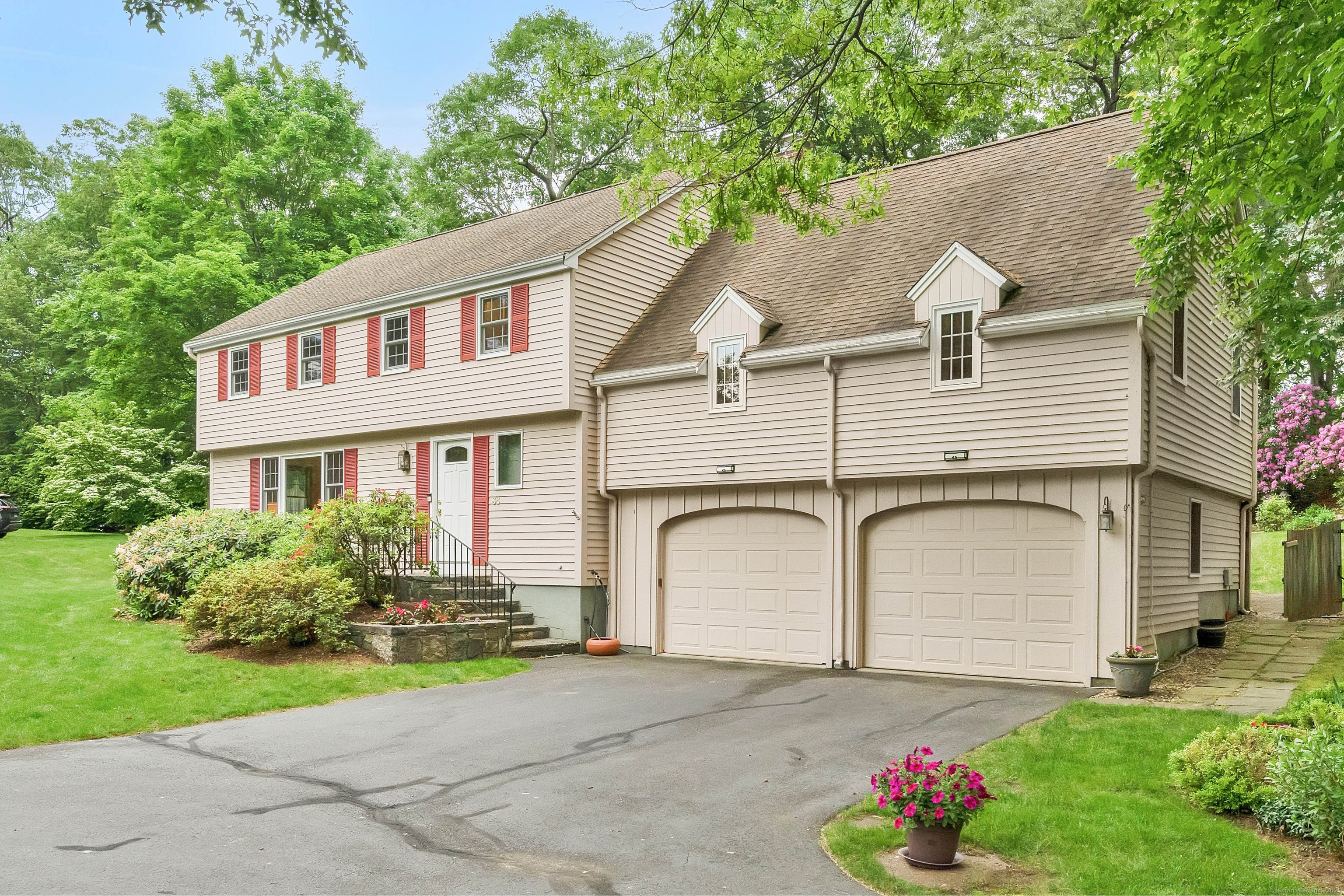 38 Crosswood Road Farmington CT