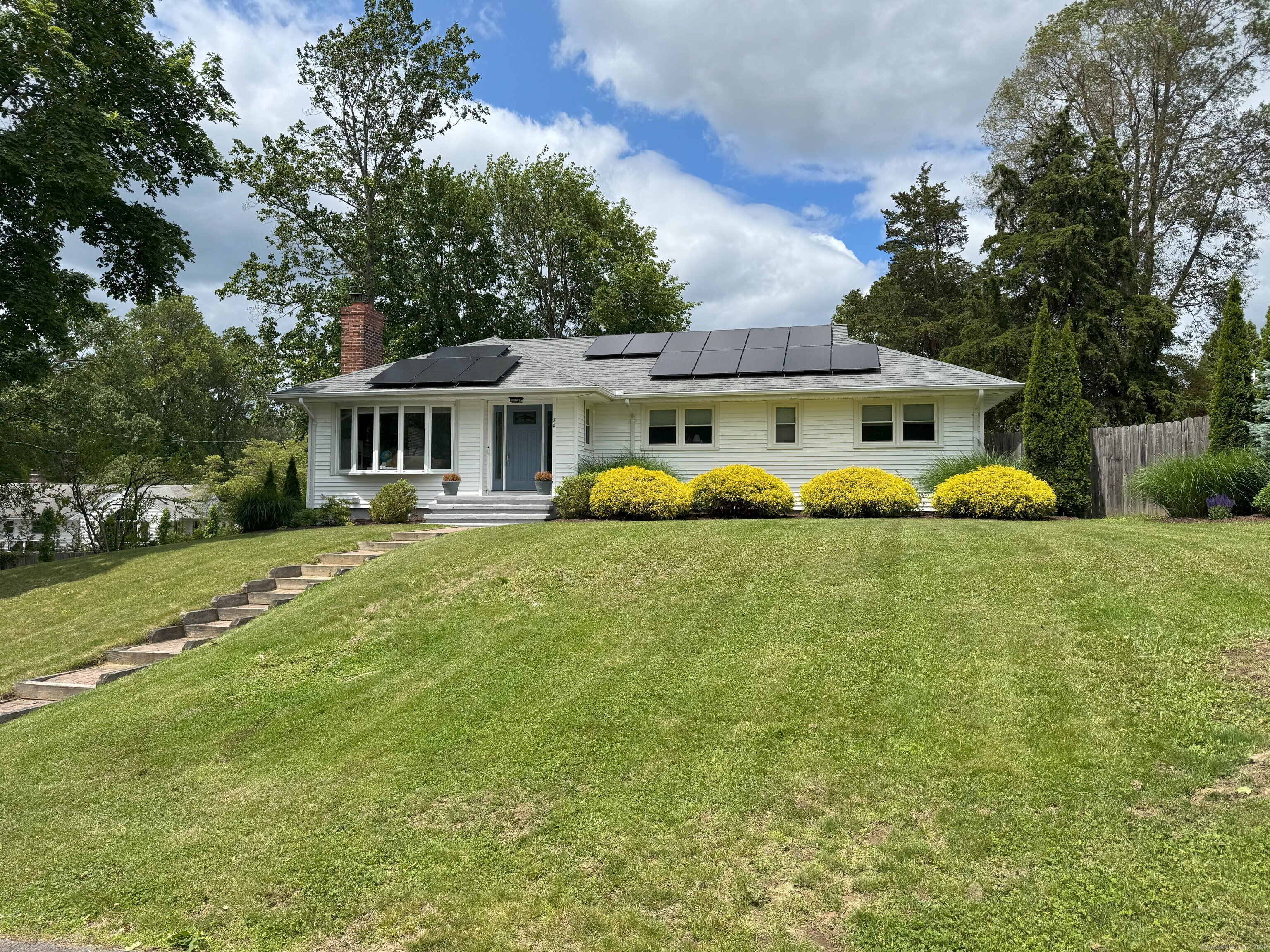 38 Kingston Road Trumbull CT
