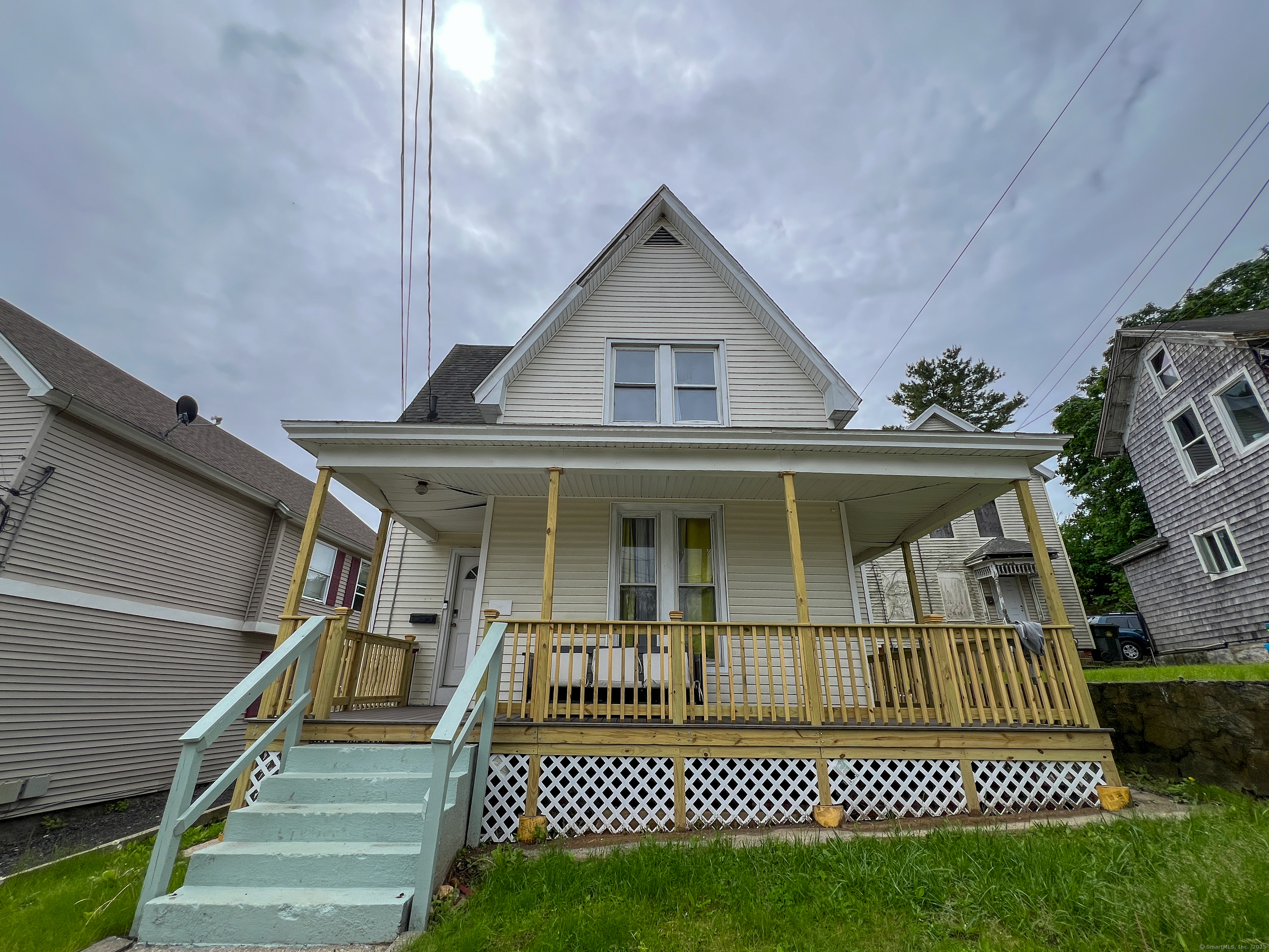 24 Willetts Avenue New London CT