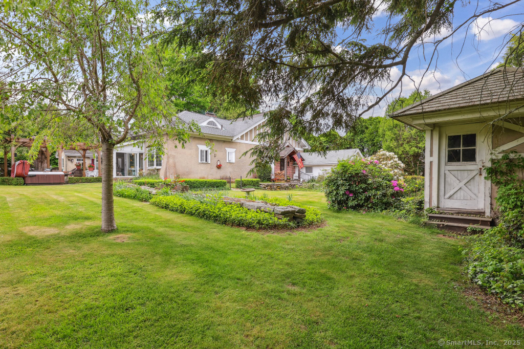 9 Columbus Avenue East Lyme CT