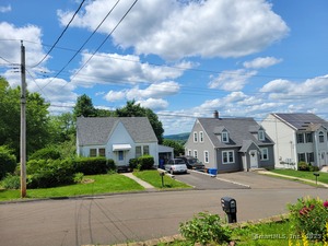 Homes for sale in Shelton, CT | 26 King St, Shelton, CT 06484 | MLS# 24100737