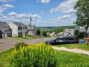 Homes for sale in Shelton, CT | 26 King St, Shelton, CT 06484 | MLS# 24100737