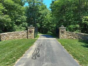 Homes for sale in Killingly, CT | 612 Cook Hill Rd, Killingly, CT 06239 | MLS# 24100889